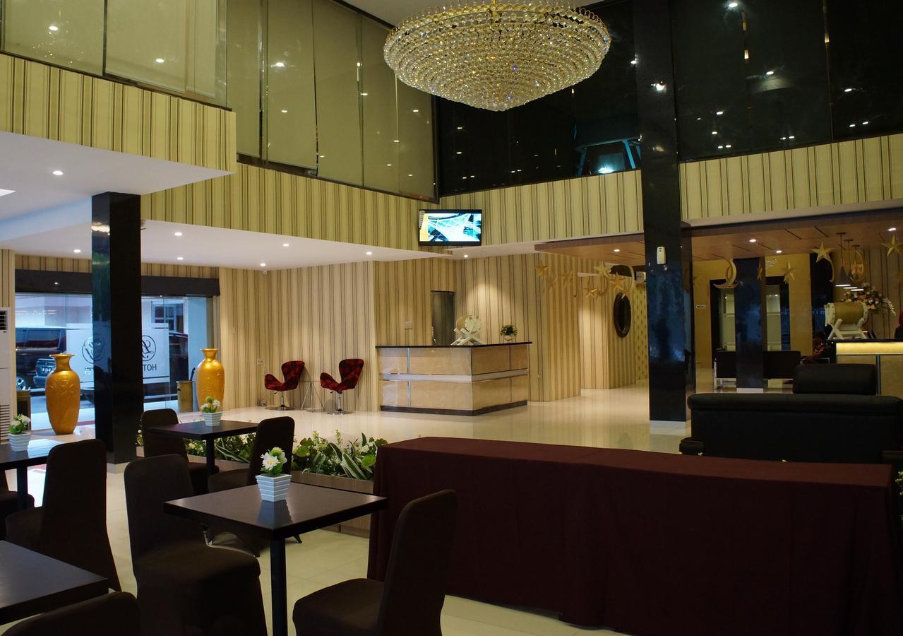 Lj Hotel Medan Exterior foto